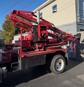 #6 Used Sterling Self Contained Post Driver on 2001 International 4900 Cab & Chassis